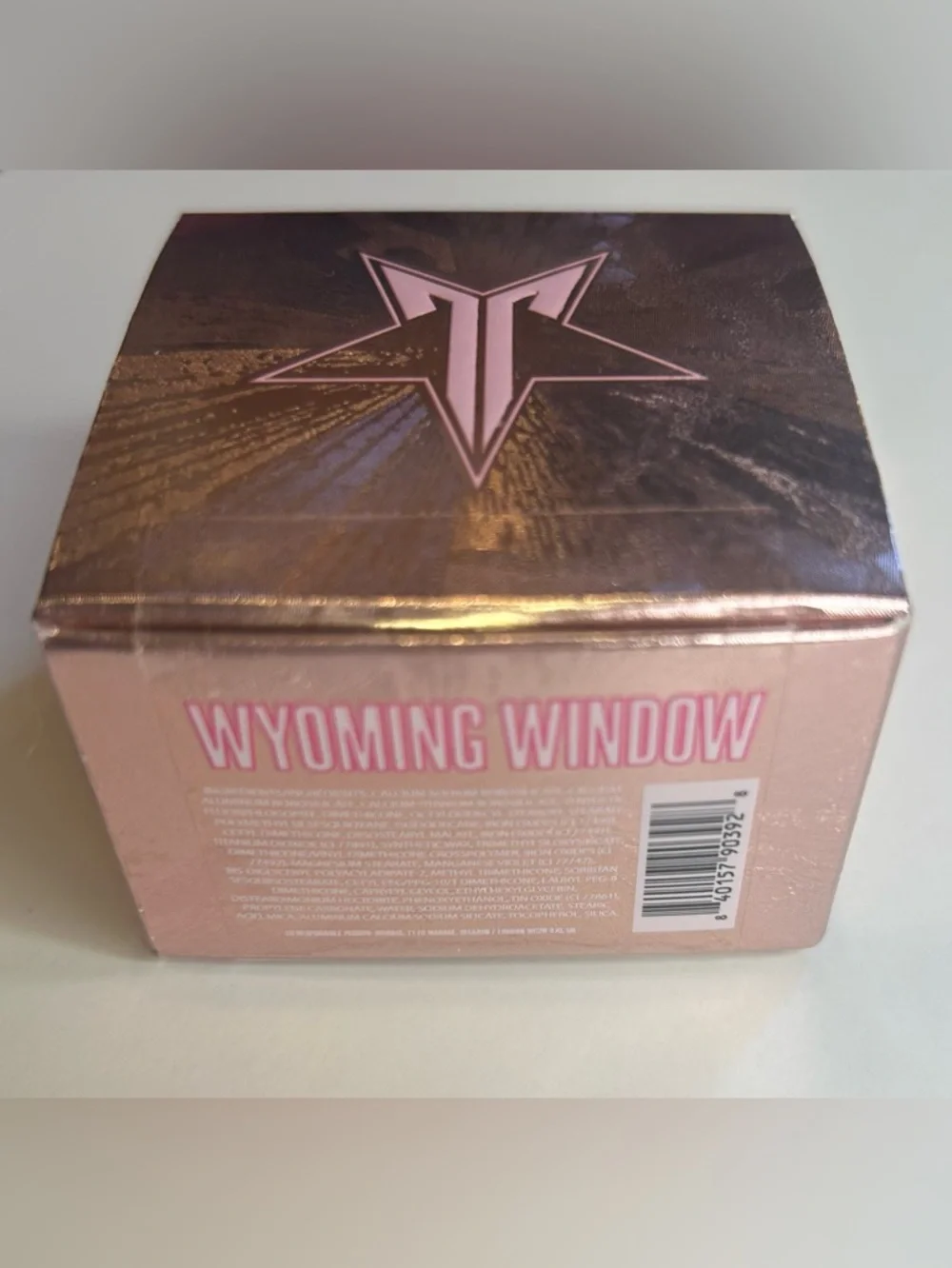 Jeffree Star Eyegloss Powder- Wyoming Window